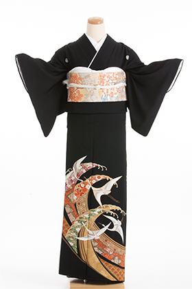 正絹　黒留袖　５紋　120036　　色柄鶴に波【ややゆったりサイズ】
