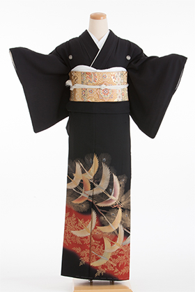 正絹　黒留袖　５紋　120050　朱赤　金の松と鶴