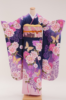 成人式用　振袖　140118-S　紺地　紫　牡丹と蝶